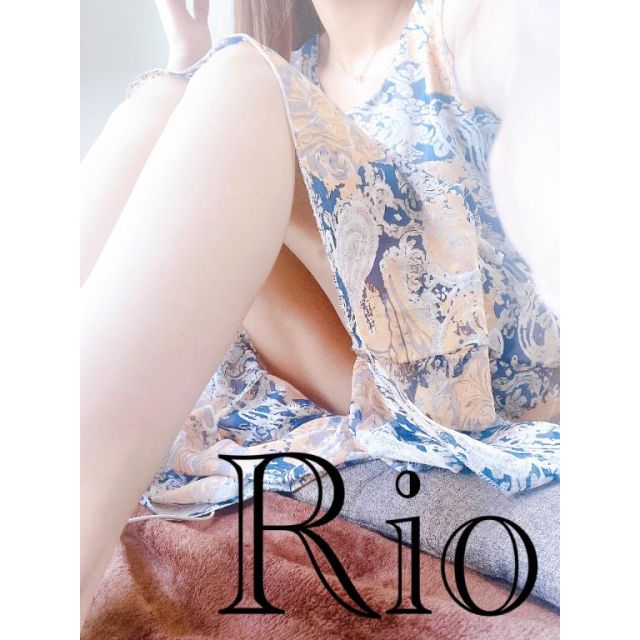 『秘密倶楽部 凛 TOKYO』錦糸町デリヘル 待ち合わせ型 人妻デリバリーヘルスりおさんの写メ日記【幸せな休日…】