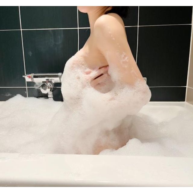 『秘密倶楽部 凛 TOKYO』錦糸町デリヘル 待ち合わせ型 人妻デリバリーヘルスゆうさんの写メ【体験入店日✨】