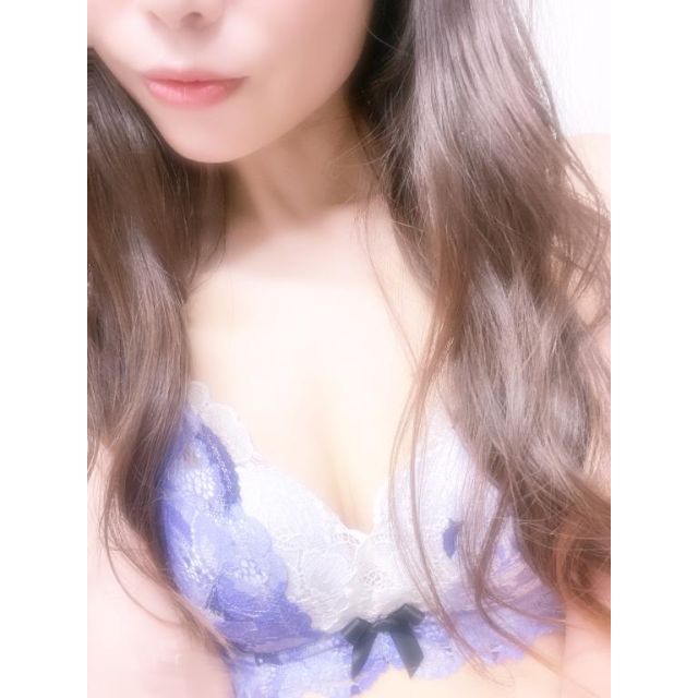 『秘密倶楽部 凛 TOKYO』錦糸町デリヘル 待ち合わせ型 人妻デリバリーヘルスかなさんの写メ【】