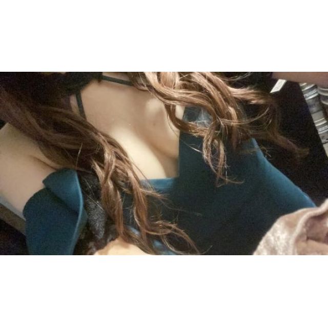 『秘密倶楽部 凛 TOKYO』錦糸町デリヘル 待ち合わせ型 人妻デリバリーヘルスまりえさんの写メ【明日デビュー】