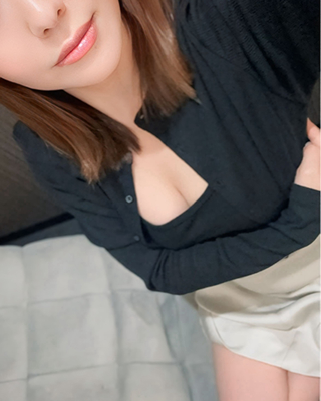 『秘密倶楽部 凛 TOKYO』錦糸町デリヘル 待ち合わせ型 人妻デリバリーヘルスえまさんのプロフィール写真1