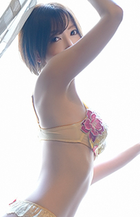 『秘密倶楽部 凛 TOKYO』錦糸町デリヘル 待ち合わせ型 人妻デリバリーヘルスちかさんのプロフィール写真