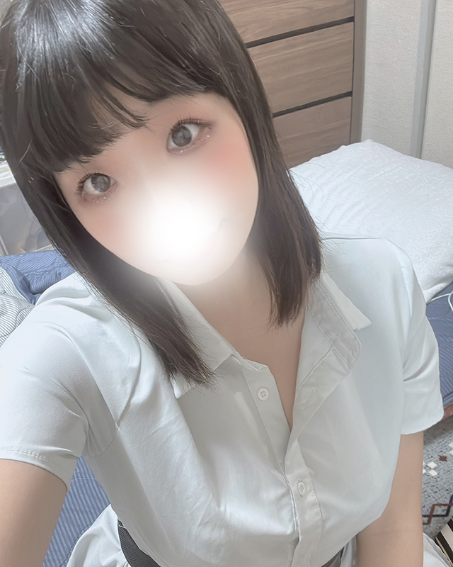 『秘密倶楽部 凛 UGUISUDANI』鶯谷デリヘル 待ち合わせ型 人妻デリバリーヘルス新人女性【りさ】