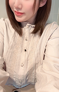 『秘密倶楽部 凛 UGUISUDANI』鶯谷デリヘル 待ち合わせ型 人妻デリバリーヘルスしずくさんのプロフィール写真